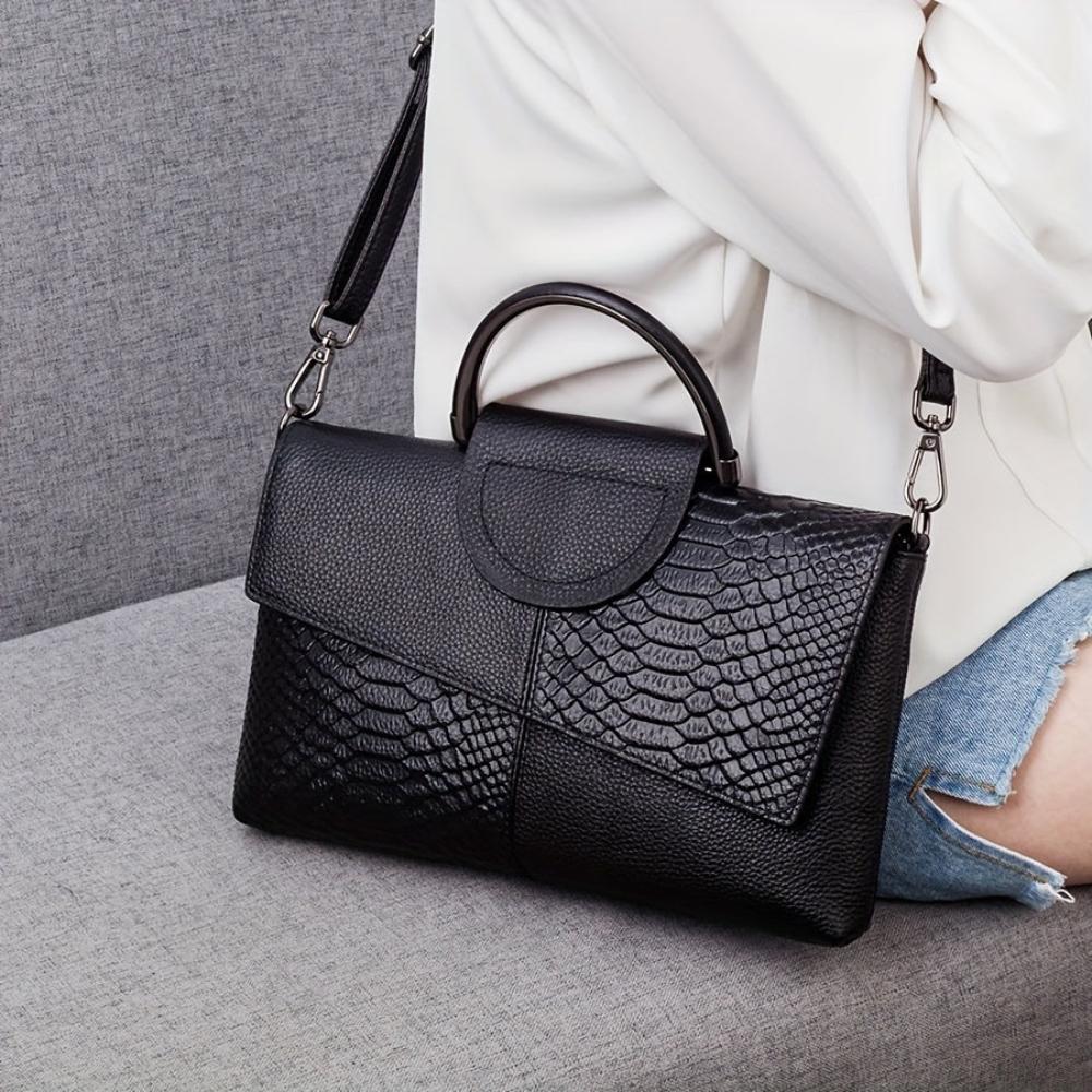 Cassandra | Opulent Crocodile-Patterned Handbag
