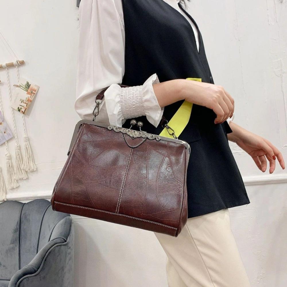 Sienna | Timeless Vintage Handbag with Elegant Flap Closure