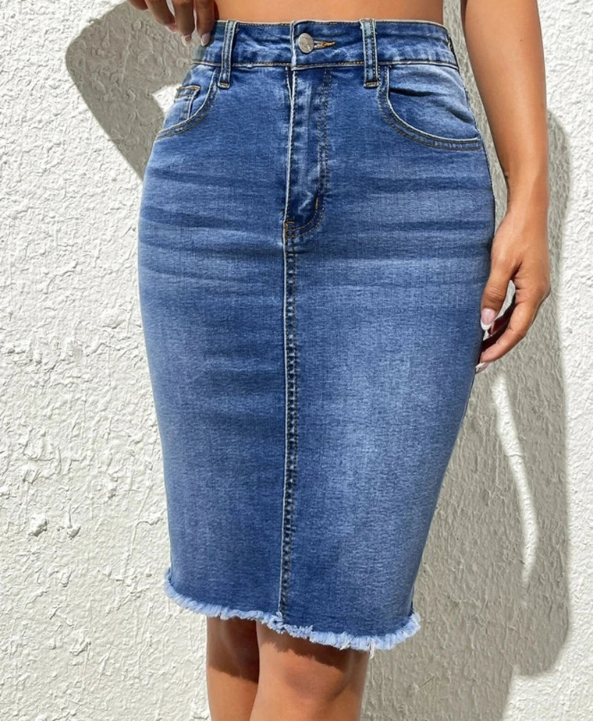 Tessa | Chic Casual Midi Denim Skirt